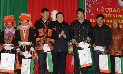 ປະທານປະເທດເຈືອງເຕີນຊາງຢ້ຽມຢາມແລະເຮັດວຽກຢູ່ແຂວງລ້າງເຊີນ